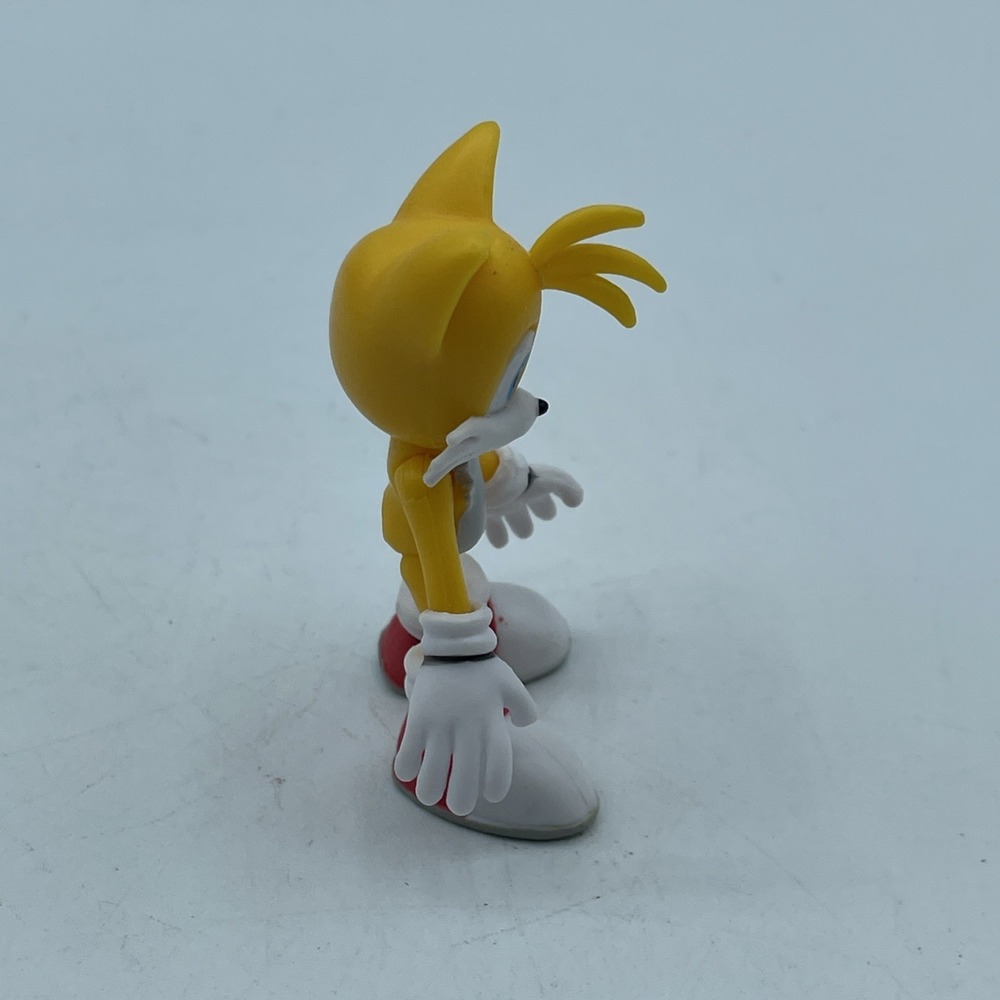 Sonic the Hedgehog Tails Poseable Jakks Action Figure 2.5" - Picture 3 of 8